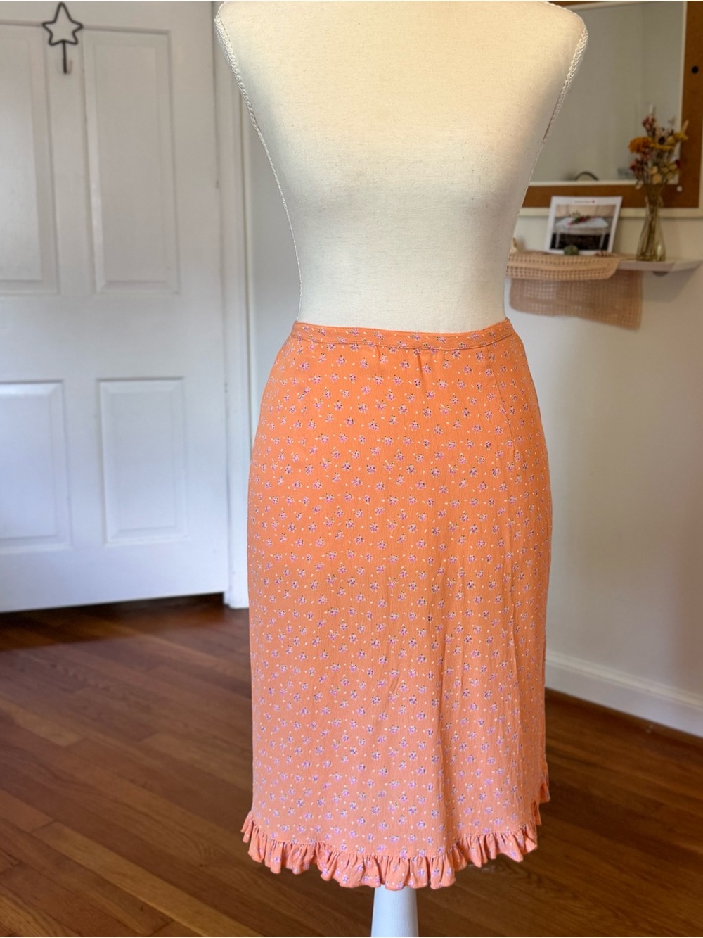 Vintage 90's American Outpost Orange/Peach Ditsy Floral Ruffle Skirt Size Medium